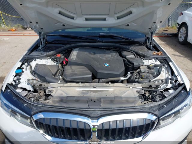 2022 BMW 330I 3MW5R7J02N8C36114 Photo 9