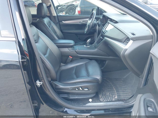 2017 CADILLAC XT5 1GYKNDRS6HZ181175 Photo 4