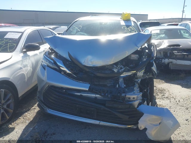 5TDJRKEC3PS177853 Toyota SIENNA XLE
