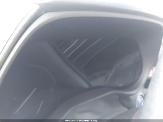 5TDJRKEC3PS177853 Toyota SIENNA XLE