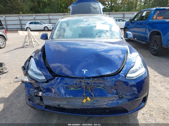 2021 TESLA MODEL Y 5YJYGDEEXMF303644 Photo 9