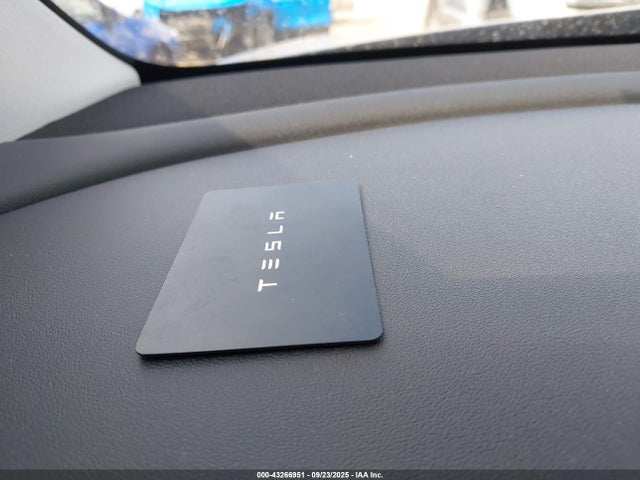 2021 TESLA MODEL Y 5YJYGDEEXMF303644 Photo 10