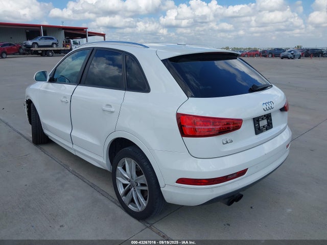 2017 AUDI Q3 WA1BCCFS5HR014424 Photo 2