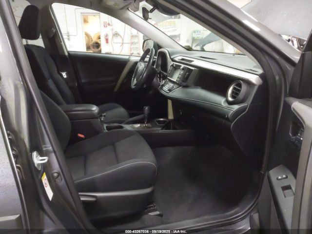 2018 TOYOTA RAV4 2T3RFREV7JW766433 Photo 4