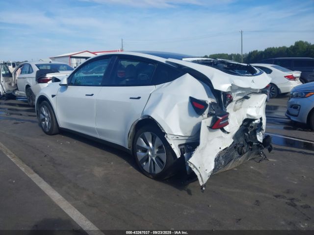 2022 TESLA MODEL Y 7SAYGDEEXNF418006 Photo 2