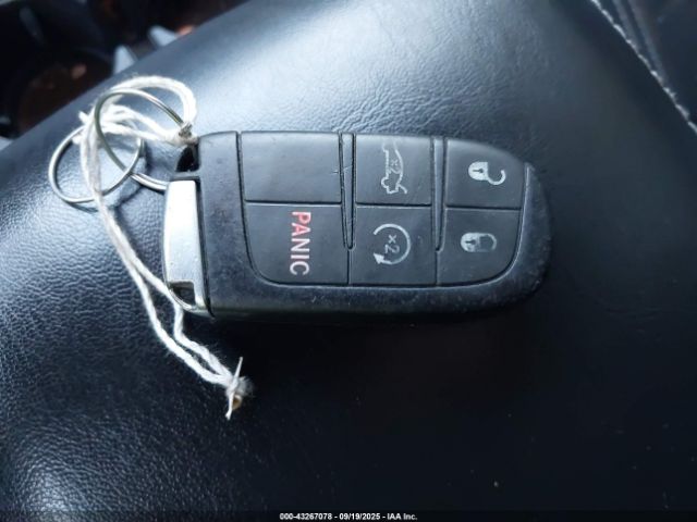 2019 CHRYSLER 300 2C3CCAGG5KH561486 Photo 10