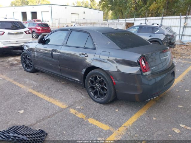 2019 CHRYSLER 300 2C3CCAGG5KH561486 Photo 2