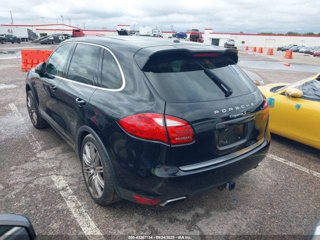 Porsche Cayenne 2014 WP1AE2A28ELA50800 Image 3