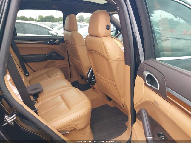Porsche Cayenne 2014 WP1AE2A28ELA50800 Image 8