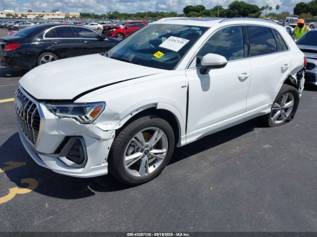 2024 AUDI Q3 WA1EECF38R1184647 Photo 1