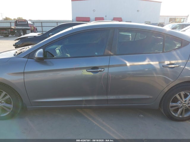 Hyundai mpi nu 2018 5NPD84LF8JH344729 Image 15