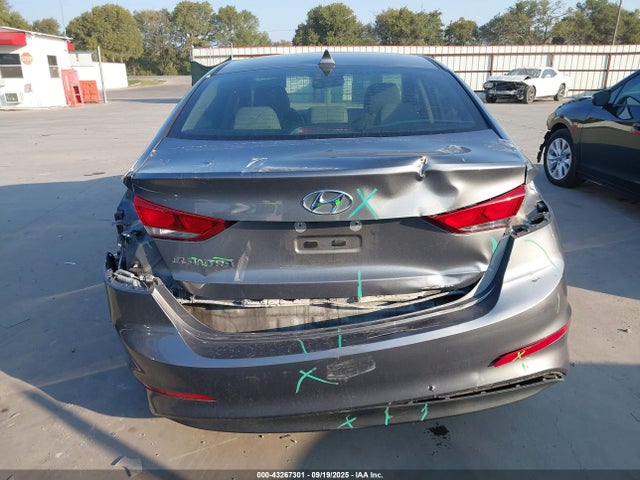 Hyundai mpi nu 2018 5NPD84LF8JH344729 Image 17