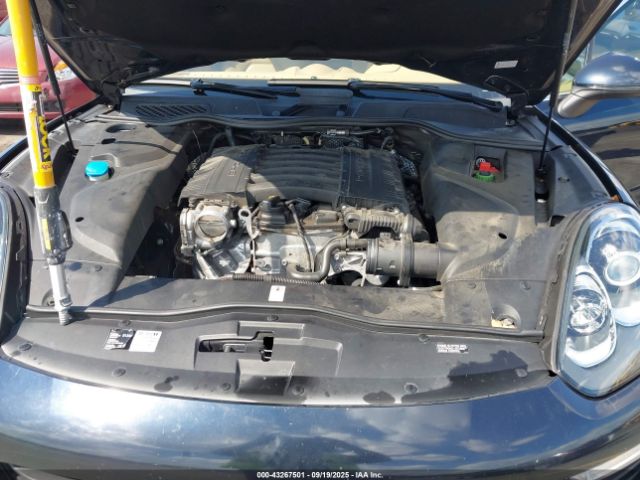 2016 PORSCHE CAYENNE WP1AA2A2XGLA00611 Photo 9