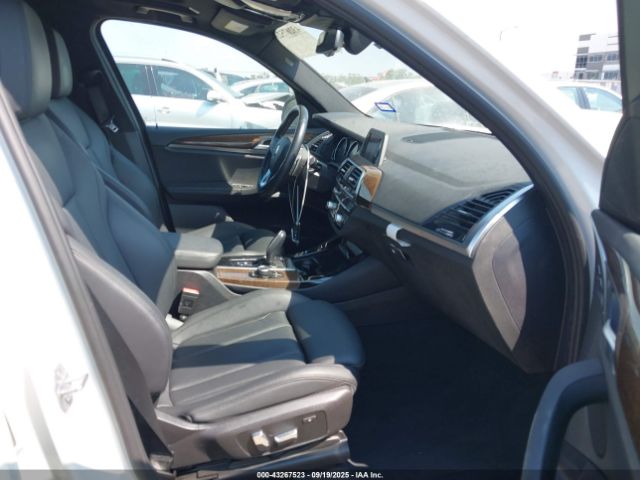 2019 BMW X3 5UXTR7C54KLR46458 Photo 4
