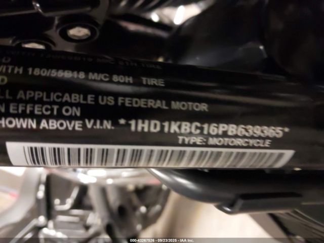 2023 HARLEY-DAVIDSON FLHX 1HD1KBC16PB639365 Photo 9