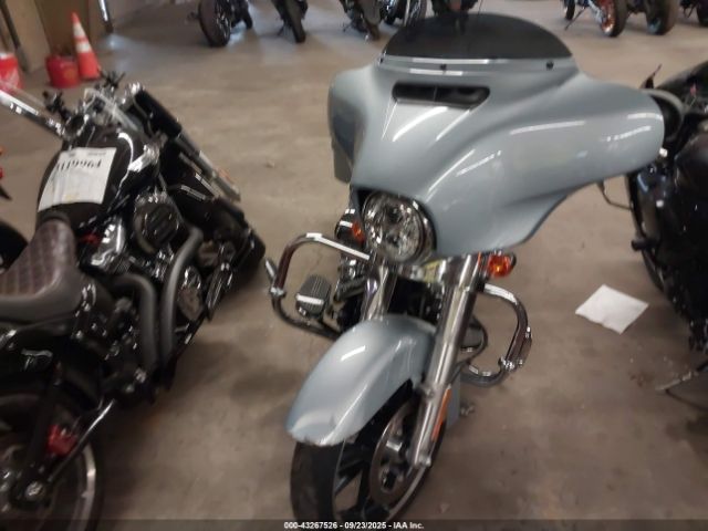 2023 HARLEY-DAVIDSON FLHX 1HD1KBC16PB639365 Photo 4