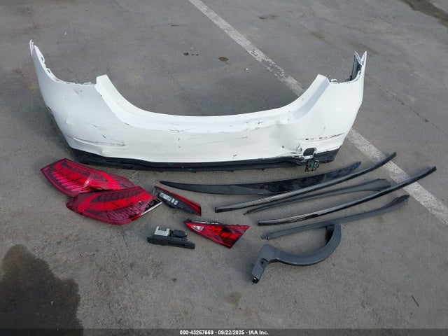 W1KAF4GB9PR109893 Mercedes-Benz m254