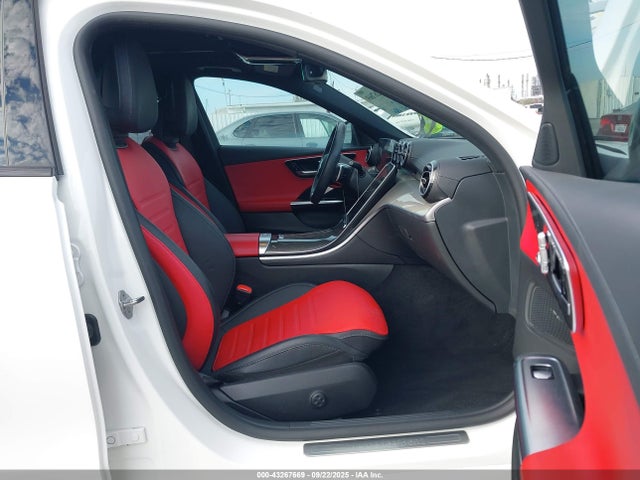 W1KAF4GB9PR109893 Mercedes-Benz m254