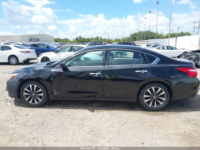 Nissan Altima 2017 1N4AL3AP6HC207615 Image 14