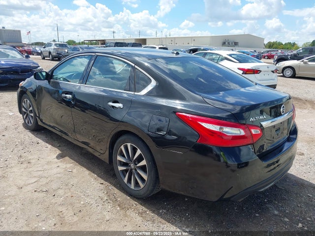 Nissan Altima 2017 1N4AL3AP6HC207615 Image 3