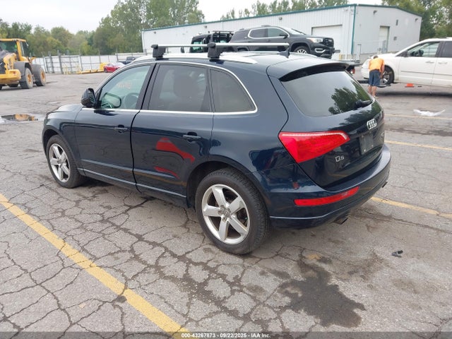 2011 AUDI Q5 WA1LFAFP0BA015613 Photo 2