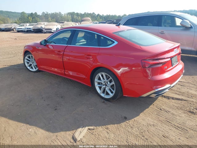 2024 AUDI A5 SPORTBACK WAUFACF53RA010702 Photo 2