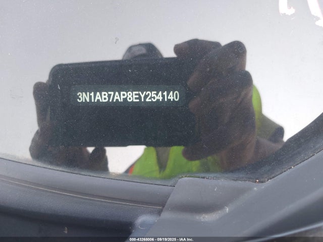 3N1AB7AP8EY254140 Nissan 2014