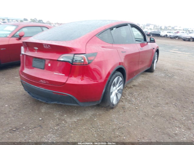 2024 TESLA MODEL Y 7SAYGDEEXRA223168 Photo 3