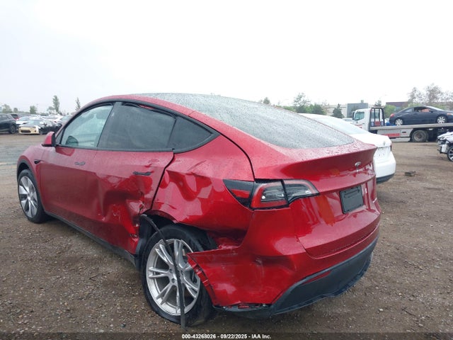 2024 TESLA MODEL Y 7SAYGDEEXRA223168 Photo 5