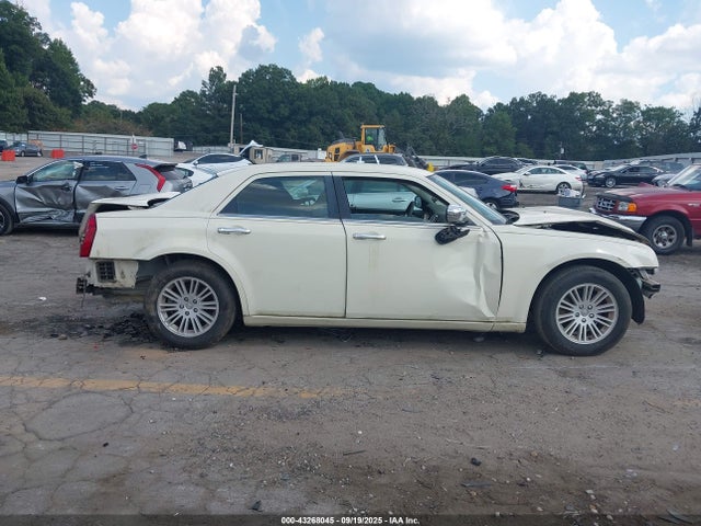 Продажа на аукционе авто 2010 Chrysler 300 Touring, vin: 2C3CA4CD3AH216281, номер лота: 43268045