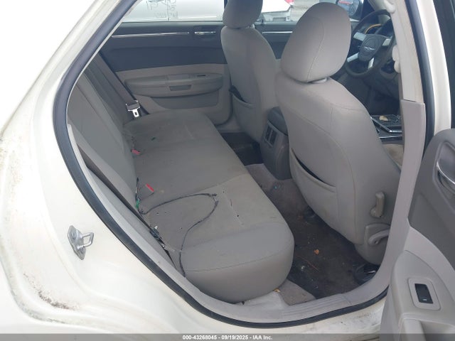 Продажа на аукционе авто 2010 Chrysler 300 Touring, vin: 2C3CA4CD3AH216281, номер лота: 43268045