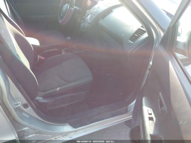 2010 KIA SOUL KNDJT2A27A7068232 Photo 4