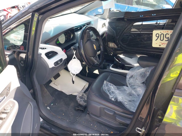 1G1FX6S04J4113913 Chevrolet 2018