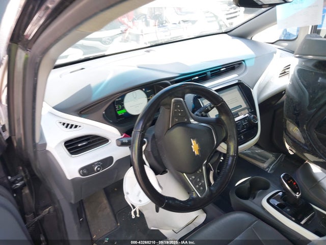 1G1FX6S04J4113913 Chevrolet 2018