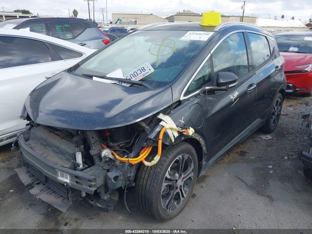 1G1FX6S04J4113913 Chevrolet 2018