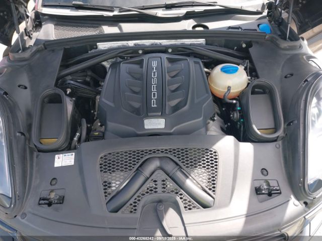 2017 PORSCHE MACAN WP1AG2A51HLB51007 Photo 9