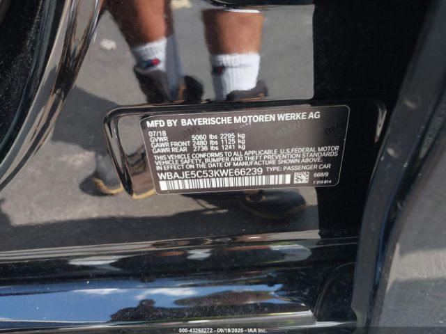 2019 BMW 540I WBAJE5C53KWE66239 Photo 8