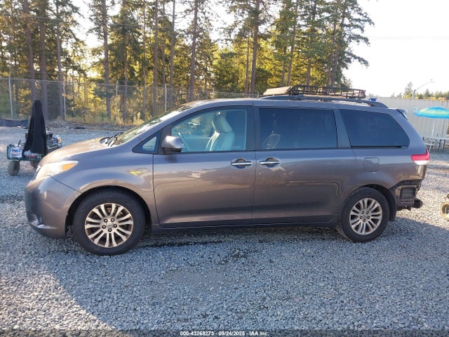 Продажа на аукционе авто 2011 Toyota Sienna Xle V6, vin: 5TDYK3DCXBS025166, номер лота: 43268273