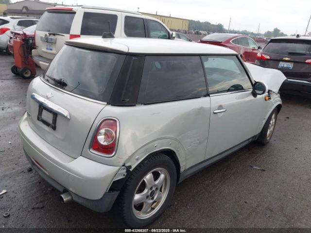 2012 MINI COOPER WMWSU3C56CT539812 Photo 3