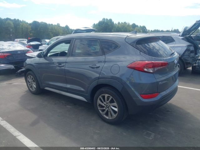 2018 HYUNDAI TUCSON KM8J33A46JU600381 Photo 2