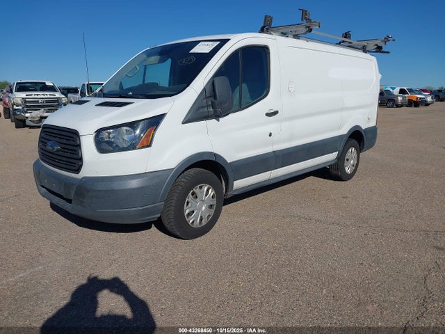 Ford Transit 2018 1FTYR1YM2JKA92904 Image 2