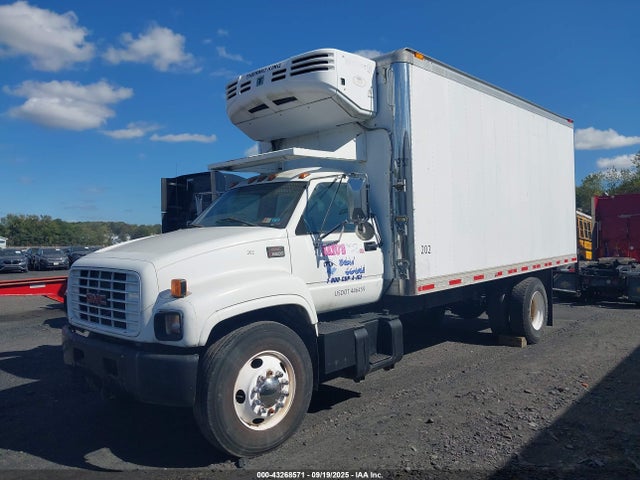 43268571 :رقم المزاد ، 1GDJ6H1C4YJ513330 vin ، 2000 Gmc Tc6h042 مزاد بيع