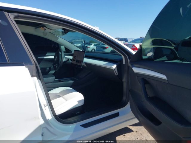 2022 TESLA MODEL 3 5YJ3E1EC3NF196953 Photo 4