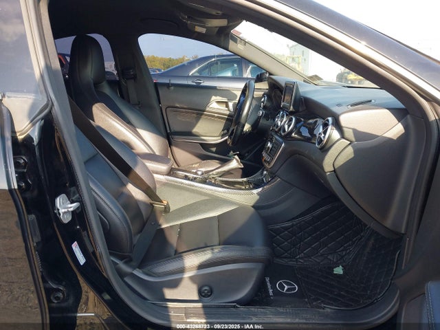 Mercedes-Benz CLA-Class 2014 WDDSJ4EB4EN043151 Image 5
