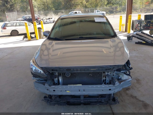 Subaru 2018 2018 4S3GKAD65J3609937 Image 13