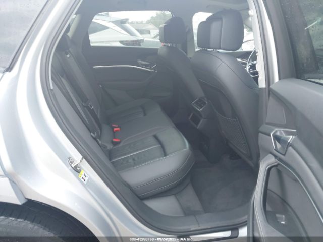 2022 AUDI E-TRON WA1AAAGE0NB045633 Photo 7