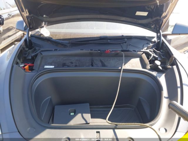 2023 TESLA MODEL Y 7SAYGDEE0PA153743 Photo 9