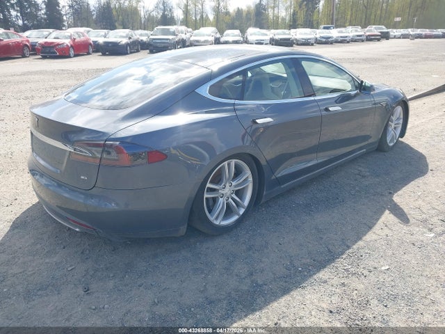 2013 TESLA MODEL S 5YJSA1CN7DFP15593 Photo 3