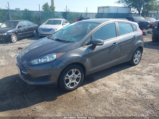 Ford 2015 2015 3FADP4EJ6FM135646 Image 2