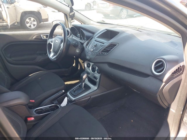 Ford 2015 2015 3FADP4EJ6FM135646 Image 5